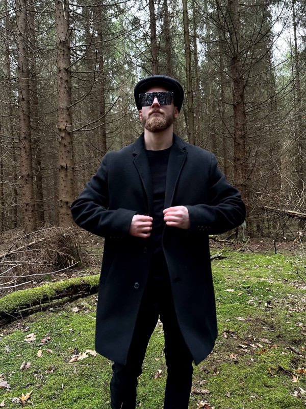 Пальто класичне прямого крою з кашеміром