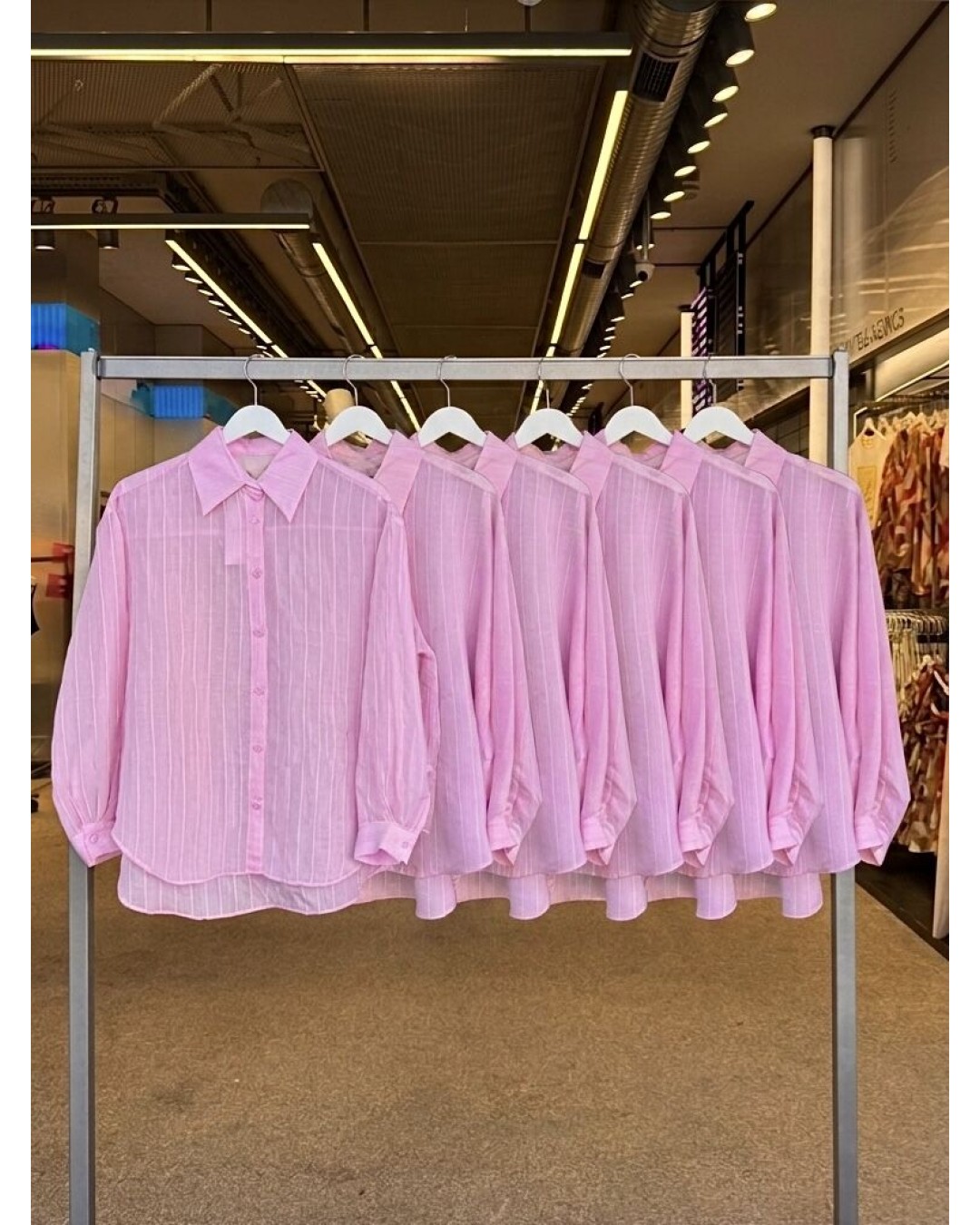 Легка рожева сорочка у смужку striped pink shirt
