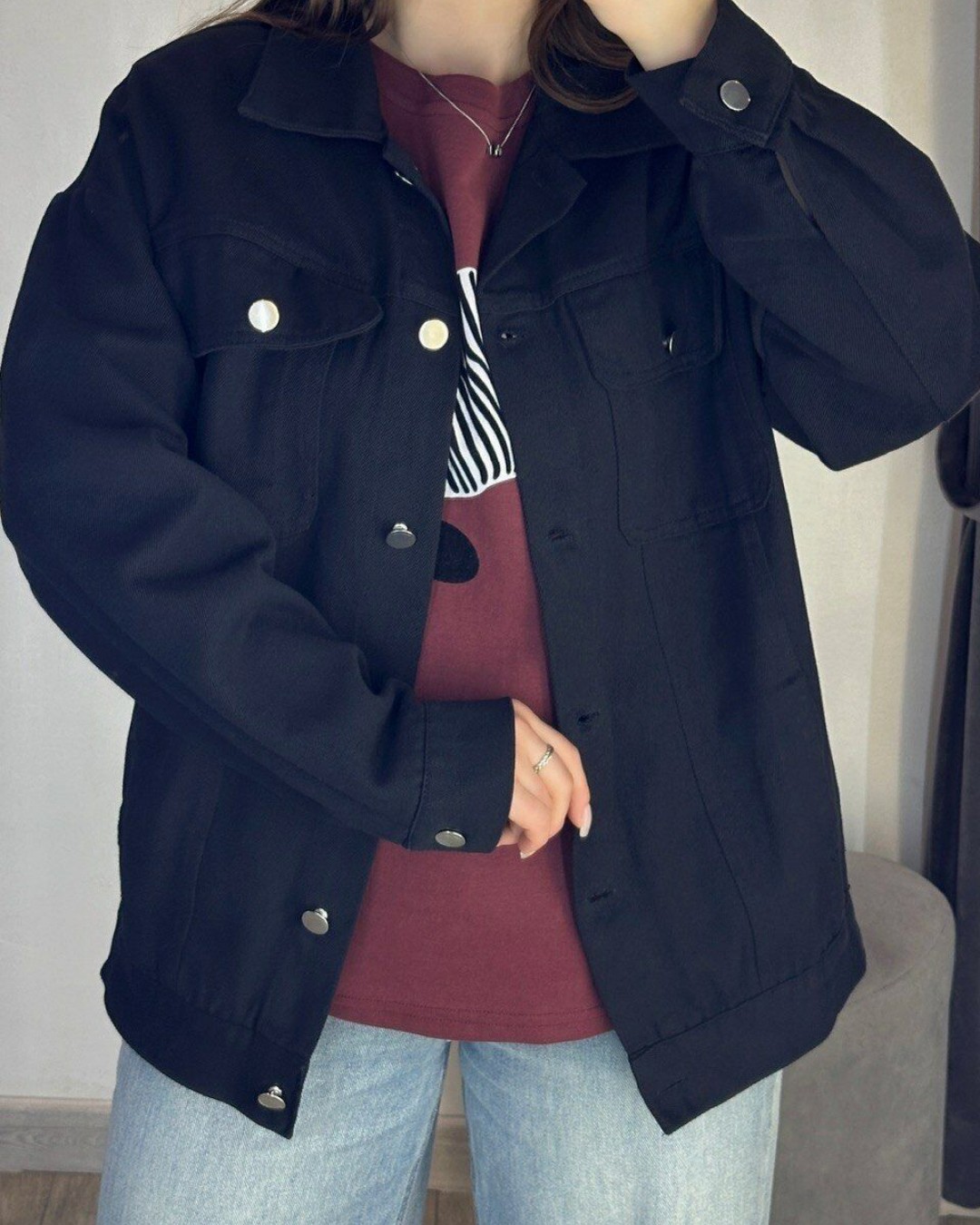 Джинсова куртка зі спущеною лінією плеча black jeans jacket  -  Зображення 1