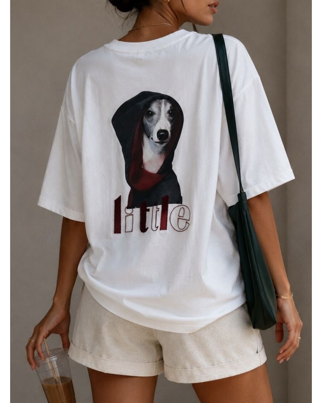 Жіноча футболка з принтом на спині oversized T-shirt with a dog print